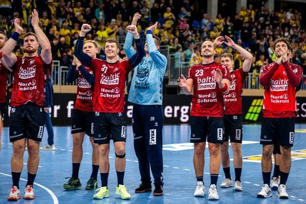 DHB-Pokal 2025 26 2. Runde: Rhein-Neckar Löwen vs. SG Flensburg-Handewitt; 01.10.2025 Jubel nach dem Sieg von Johannes Golla (4; SGFH), Emil Jakobsen (31; SGFH), Kevin Moller (20; SGFH), Kent Robin Tonnesen (23; SGFH) DHB-Pokal 2025 26 2. Runde: Rhein-Neckar Löwen vs. SG Flensburg-Handewitt im SNP-Dome in Heidelberg. DHB-Pokal 2025 26 2. Runde: Rhein-Neckar Löwen vs. SG Flensburg-Handewitt im SNP-Dome in Heidelberg. Copyright: xBEAUTIFULxSPORTS Gelhardtx
