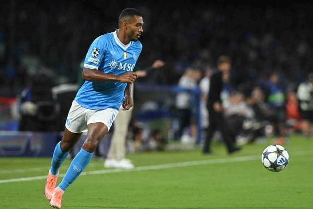 Juan Jesus of SSC Napoli in action during the Uefa Champions League between SSC Napoli vs Sporting Clube de Portugal at Stadio Diego Armando Maradona  Copyright: xAgostinoxGemito IPAxSportx xipa-agency.netx xx IPA_66021731 IPA_Agency_IPA66021731