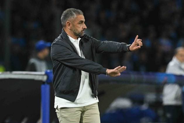 Rui Borges coach of Sporting Clube de Portugal gestures during the Uefa Champions League between SSC Napoli vs Sporting Clube de Portugal at Stadio Diego Armando Maradona  Copyright: xAgostinoxGemito IPAxSportx xipa-agency.netx xx IPA_66021738 IPA_Agency_IPA66021738