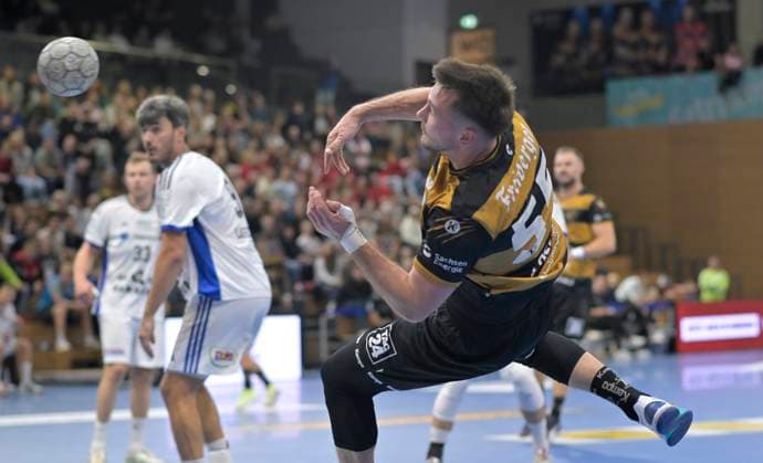 01.10.2025, Dresdens Timo Löser erfolgreich, HC Elbflorenz Dresden - HSV Hamburg, Handball, DHB-Pokal, HC Elbflorenz Dresden - VfL Lübeck-Schwartau, (c) Dresden