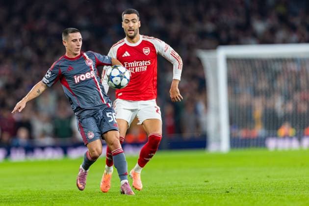 Arsenal v Olympiacos Champions League 01 10 2025. Olympiakos forward Daniel Podence (56) and Arsenal midfielder Mikel Merino (23) during the Champions League match between Arsenal and Olympiacos at the Emirates Stadium, London, England on 1 October 2025. London Emirates Stadium Greater London England Editorial use only , Copyright: xToyinxOshodix PSI-22955-0021