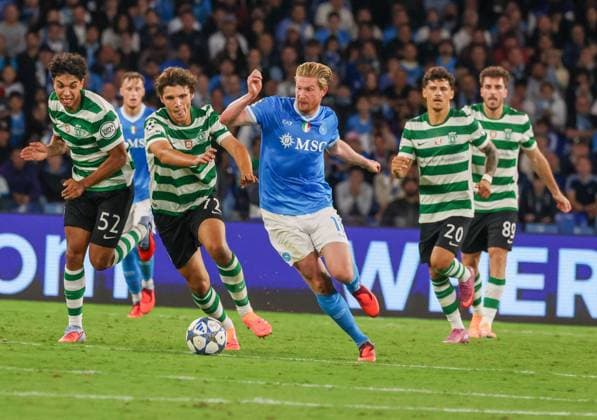 Napoli vs Sporting Club de Portugal Champions League Kevi De Bruyne of SSC Napoli During the Champions League match on October 1, 2025, between Napoli and Sporting Club de Portugal at the Diego Armando Maradona Stadium in Naples. Photo: Napoli Stadio Diego Armando Maradona Napoli Italia Copyright: xFABIOxSASSOxFabioxSassox Napoli Sporting Club De Portugal2025_10_01Fabio Sasso5992