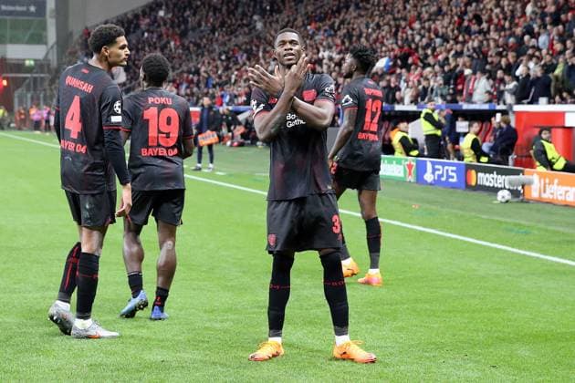 01.10.2025, xrekx, Fussball UEFA Champions League, Bayer 04 Leverkusen - PSV Eindhoven v.l. Torjubel nach dem Tor zum celebrating the goal celebrate 1:0 durch Christian Kofane (Bayer 04 Leverkusen) (DFL DFB REGULATIONS PROHIBIT ANY USE OF PHOTOGRAPHS as IMAGE SEQUENCES and or QUASI-VIDEO) Leverkusen