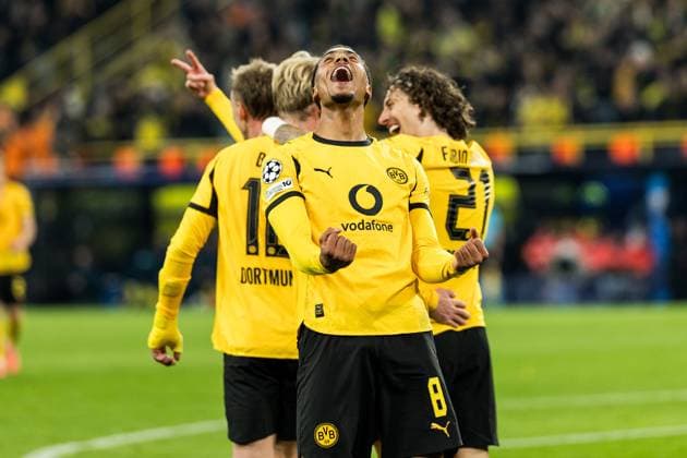 UEFA Champions League, Borussia Dortmund - Athletic Club Bilbao; 01.10.2025 Jubel zum 4:1 durch Julian Brandt (Borussia Dortmund, 10), Tor, Torjubel Felix Nmecha (Borussia Dortmund, 8) UEFA Champions League, Borussia Dortmund - Athletic Club Bilbao, Dortmund, SIGNAL IDUNA PARK am 01.10.2025 Copyright: xBEAUTIFULxSPORTS Wunderlx