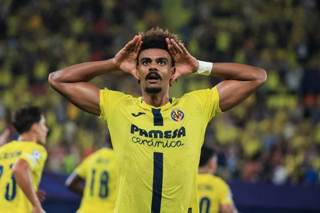 Spain - UEFA Champions League - Villarreal CF vs Juventus FC - 01 10 2025 SPAIN, VILLARREAL, OCTOBER 01. Renato Veiga of Villarreal celebrates after scoring his team s second goal during the UEFA Champions League football match between Villarreal CF and Juventus FC on October 01, 2025 at Estadio de la Ceramica in Villarreal, Spain. Photo by Manuel Blondeau AOP.Press Villarreal Estadio de la Ceramica Spain Copyright: x ManuelxBlondeau AOP.Pressx AOP20251001-0013