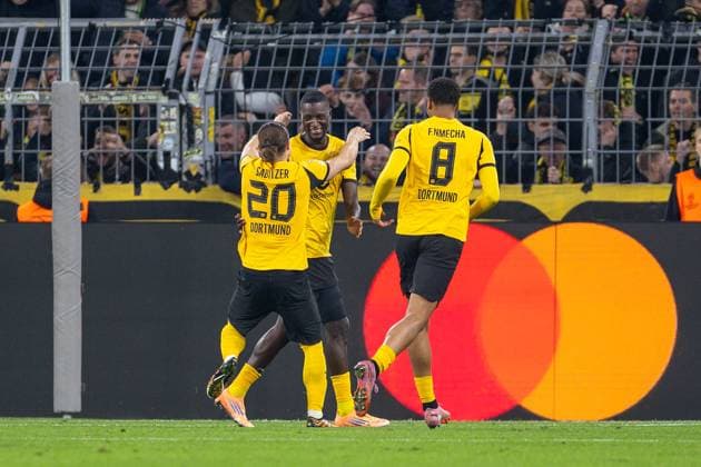 01.10.2025, UEFA Champions League, 2. Spieltag, Borussia Dortmund - Athletic Club Bilbao, v. l. Marcel Sabitzer (Borussia Dortmund), Serhou Guirassy (Borussia Dortmund), Felix Nmecha (Borussia Dortmund) bejubeln das Tor zum 3:1, Dortmund Signal Iduna Park NRW Deutschland xRHR-FOTO DEx Copyright: DennisxEwert RHR-FOTOx RHR-FOTO DE