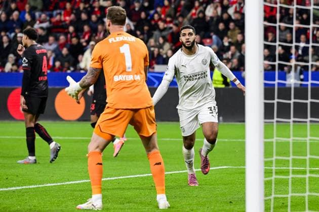 LEVERKUSEN - Ismael Saibari of PSV Eindhoven celebrates the 1-1 draw during the UEFA Champions League match between Bayer Leverkusen and PSV Eindhoven at the BayArena stadium on October 1, 2025, in Leverkusen, Germany. ANP OLAF KRAAK xVIxANPxSportx xxANPxIVx 538073617 originalFilename: 538073617.jpg