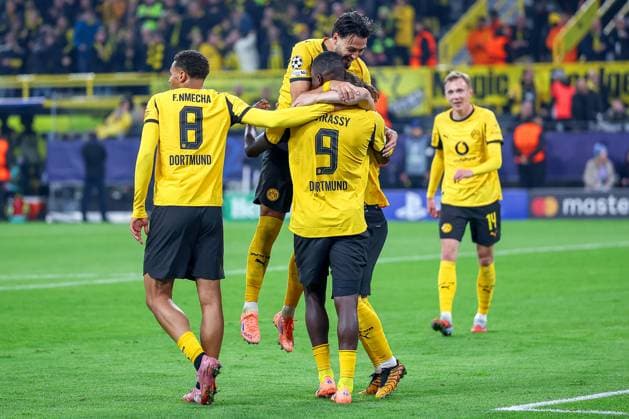 01.10.2025, Fußball, UEFA Champions League, Borussia Dortmund - Athletic Club Bilbao, BVB Stadion, 2. Spieltag, Saison 2025 2026: Torjubel nach dem Tor zum 3:1 durch Torschütze Marcel Sabitzer (BVB 20) zusammen mit Serhou Guirassy (BVB 09) Regulations prohibit any use of photographs as image sequences and or quasi-video. Nordrhein-Westfalen Deutschland