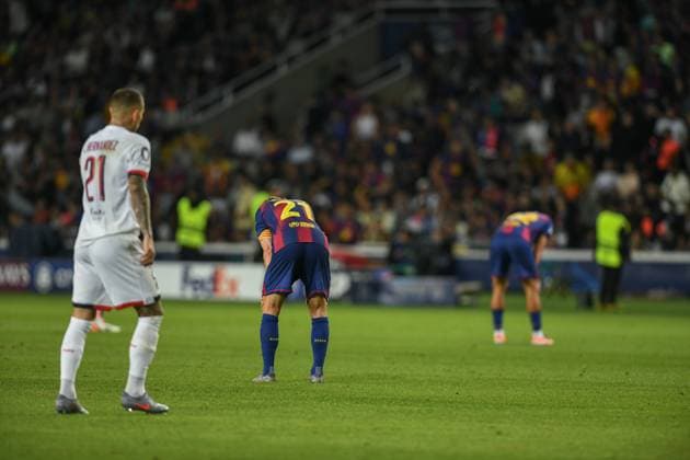FC Barcelona, Barca v PARIS SAINT-GERMAIN OLIMPIC STADIUM LLUIS COMPANYS. MONTJUIC,BARCELONA. October 1,2025 FC BARCELONA vs PARIS SAINT-GERMAIN October 1,2025 Frenkie de Jong (21) of FC Barcelona at the end of the soccer match corresponding to the second match of the group stage of the UEFA Champions League between FC Barcelona and Paris Saint-Germain at Olimpic Stadium Lluis Companys of MontjuÃ¯c in Barcelona, Spain. Barcelona ESP Copyright: xS.xRosx
