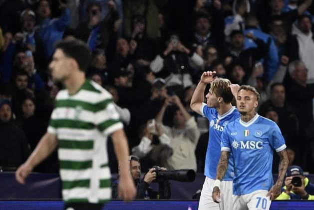 Napoli v Sporting CP - UEFA Champions League NAPLES, ITALY, OCTOBER 01: Rasmus Hojlund (C), of Napoli, celebrates past his teammate Noa Lang (R), after scoring his second goal during the League phase UEFA Champions League football match between Napoli and Sporting CP at the Diego Armando Maradona Stadium in Naples, Italy, on October 01, 2025. Isabella Bonotto Anadolu Naples Italy. Editorial use only. Please get in touch for any other usage.  Copyright: x2025xAnadoluxIsabellaxBonottox