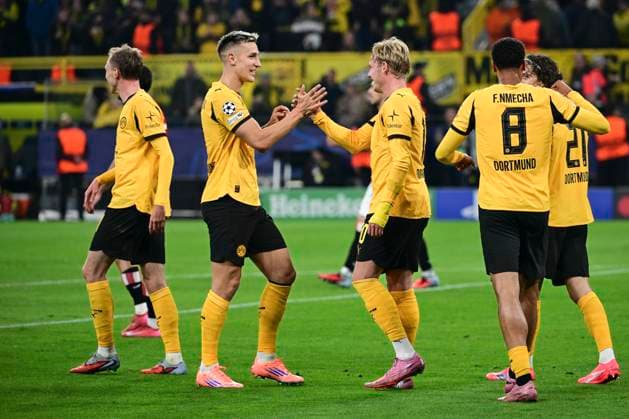 Torjubel zum 4:1 durch Julian Brandt 10 (Borussia Dortmund), Borussia Dortmund vs. Athletic Club de Bilbao , Fussball, Champions League, Gruppenphase, Matchday 2, 01.10.2025 Dortmund Nordrhein-Westfalen Deutschland