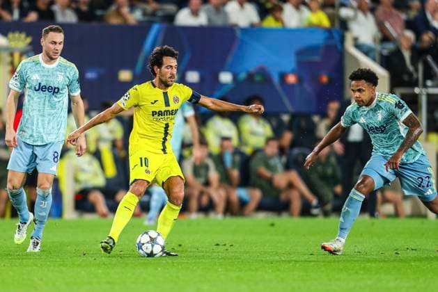 October 1, 2025, Vilarreal, Castellon, SPAIN: Dani Parejo of Villarreal CF in action during the UEFA Champions League, semifinals, football match played between Villarreal CF and Juventus de Turin at the Ceramica Stadium on October 1, 2025, in Castellon, Spain. Vilarreal SPAIN - ZUMAa181 20251001_zaa_a181_084 Copyright: xIvanxTerronx