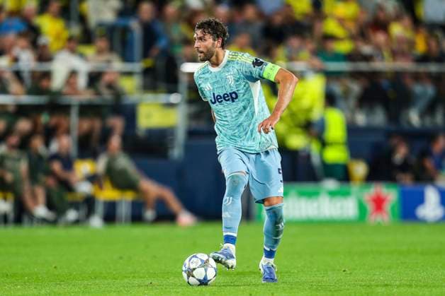 October 1, 2025, Vilarreal, Castellon, SPAIN: Manuel Locatelli of Juventus de Turin in action during the UEFA Champions League, semifinals, football match played between Villarreal CF and Juventus de Turin at the Ceramica Stadium on October 1, 2025, in Castellon, Spain. Vilarreal SPAIN - ZUMAa181 20251001_zaa_a181_088 Copyright: xIvanxTerronx