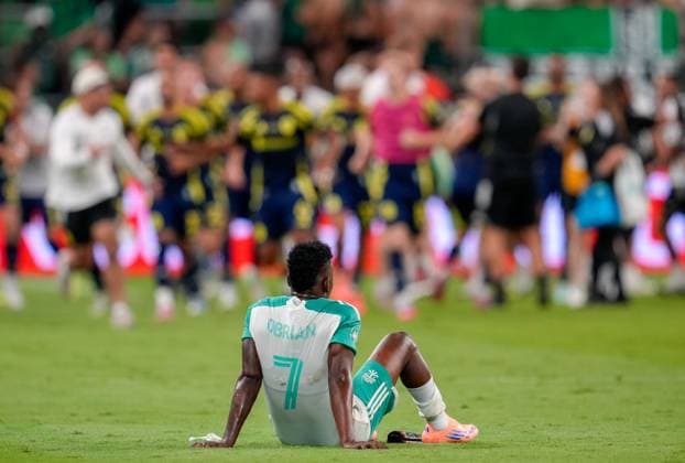 October 1, 2025, Austin, Texas, USA: Austin FC forward JADER OBRIAN (7) looks on as Nashville SC celebrates after winning the Lamar Hunt US Open Cup Final between Austin FC and Nashville SC, on October 1, 2025, in Austin, Texas. Nashville won, 2-1. Austin USA - ZUMAc201 20251001_zap_c201_027 Copyright: xScottxColemanx