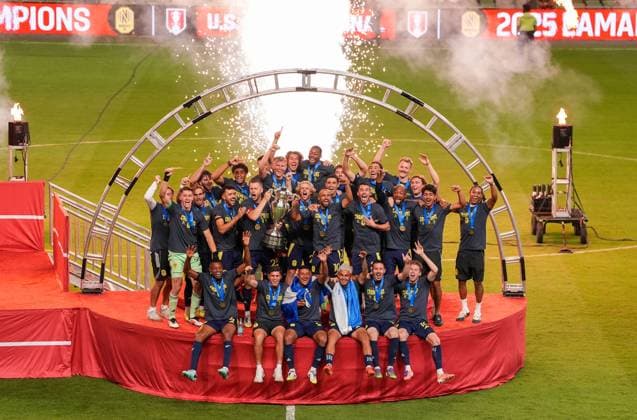 October 1, 2025, Austin, Texas, USA: Nashville SC celebrates after winning the Lamar Hunt US Open Cup Final between Austin FC and Nashville SC, on October 1, 2025, in Austin, Texas. Nashville won, 2-1. Austin USA - ZUMAc201 20251001_zap_c201_029 Copyright: xScottxColemanx