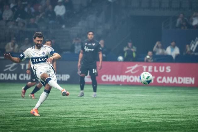 October 1, 2025, Vancouver, Bc, CANADA: Vancouver Whitecaps Thomas Muller (13) takes a penalty kick against Vancouver FC, scoring, during the first half of the Canadian Championship final soccer match, in Vancouver, on Wednesday, October 1, 2025. Canada News - October 1, 2025 - ZUMAc35_ 20251001_zaf_c35_179 Copyright: xEthanxCairnsx