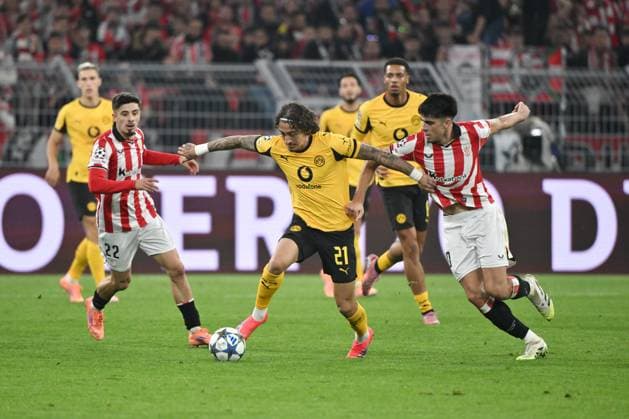 Nico Serrano (Athletic Bilbao), Fabio Silva (Borussia Dortmund), Fabio Silva , Alejandro Rego (Athletic Bilbao), v.li. 01.10.2025, Fussball Champions League 2025 2026, 2. Spieltag, Borussia Dortmund - Athletic Bilbao 4:1 UEFA regulations prohibit any use of photographs as image sequences and or quasi-video Dortmund Signal Iduna Park Nordrhein Westfalen Deutschland