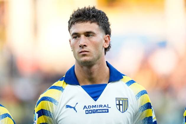 Parma Calcio v Torino FC - Serie A Enilive Alessandro Circati of Parma Calcio 1913 looks on during the Serie A Enilive match between Parma Calcio and Torino FC at Stadio Ennio Tardini on September 29, 2025 in Parma, Italy. Parma Stadio Ennio Tardini Emilia Romagna Italy Copyright: xGiuseppexMaffiax 250929_SerieA_Parma-Torino_7274