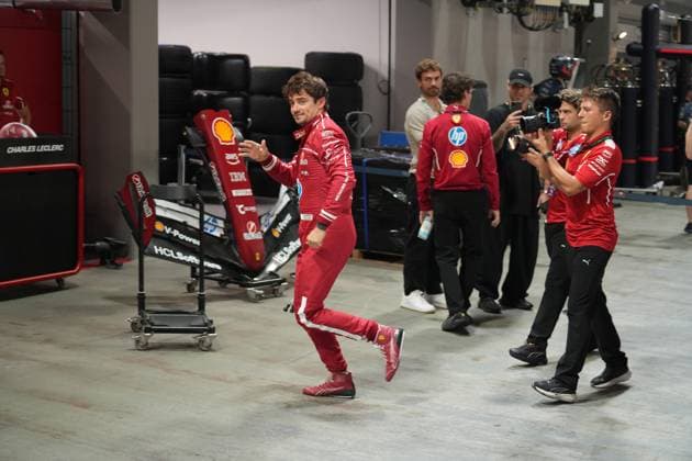 FORMULA 1 SINGAPORE AIRLINES SINGAPORE GRAND PRIX 2025 02.10.2025, Marina Bay Street Circuit, Singapore, FORMULA 1 SINGAPORE AIRLINES SINGAPORE GRAND PRIX 2025 , im Bild Charles Leclerc (MCO), Scuderia Ferrari HP