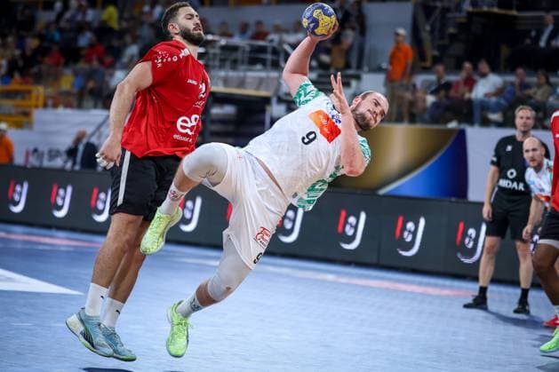 SC Magdeburg V AL Ahly - 18th IHF Men s Handball Club World Championship, WM, Weltmeisterschaft 2025 - Bronze Medal Match Tim Zechel of SC Magdeburg participates in the 18th IHF Men s Handball Club World Championship 2025 Bronze Medal match between SC Magdeburg and Al Ahly SC in New Capital Sports Hall in Cairo, Egypt, on October 2, 2025. Cairo Egypt  Copyright: xAymanxArefx originalFilename:aref-notitle251002_npiKr.jpg