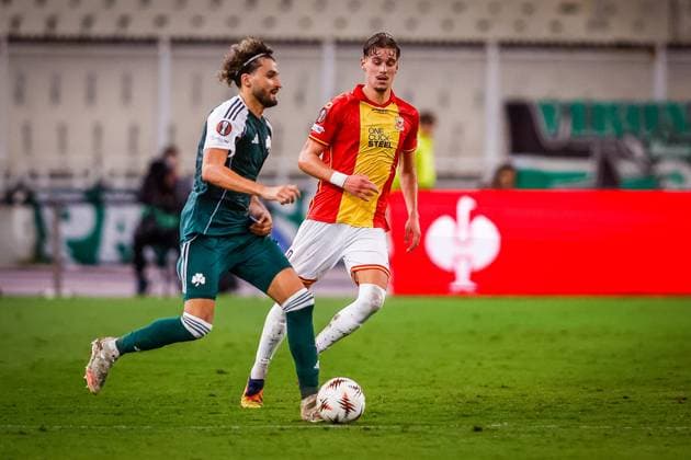 ATHENS , 02-10-2025 , Olympic Athletic Center of Athens Spyros Louis , season 2025 2026 , UEFA Europa League League phase . match between Panathinaikos and Go Ahead Eagles, Picture shows Panathinaikos player Ahmed Touba and GA Eagles player Milan Smit Panathinaikos - Go Ahead Eagles  x31323500x Copyright: