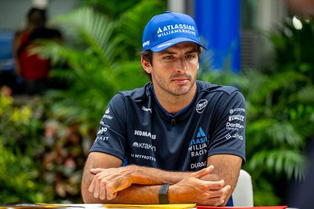 MARINA BAY, SINGAPORE: Carlos Sainz, racing for the Williams Racing team during the 2025 Formula 1 Singapore Grand Prix at the Marina Bay Street Circuit in Marina Bay, Singapore
