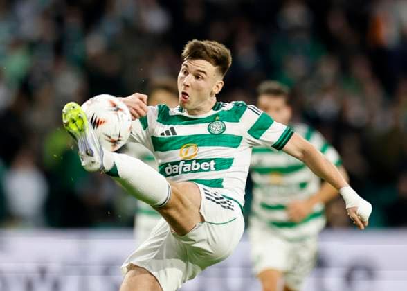 Celtic v S.C. Braga UEFA Europa League Kieran Tierney of Celtic clears the ball during the UEFA Europa League match at Celtic Park, Glasgow UK Newspapers OUT Copyright: xFredxPalmerx FIL-22308-0063