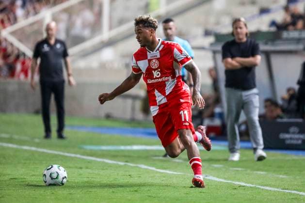 UEFA Conference League - Omonoia vs Mainz ARMINDO SIEB of Mainz controls the ball. Omonoia plays against Mainz for the League Phase of the UEFA Conference League at GSP Stadium, Limassol, Cyprus, on Oct. 2, 2025. Limassol Cyprus Copyright: xKOSTASxPIKOULASx