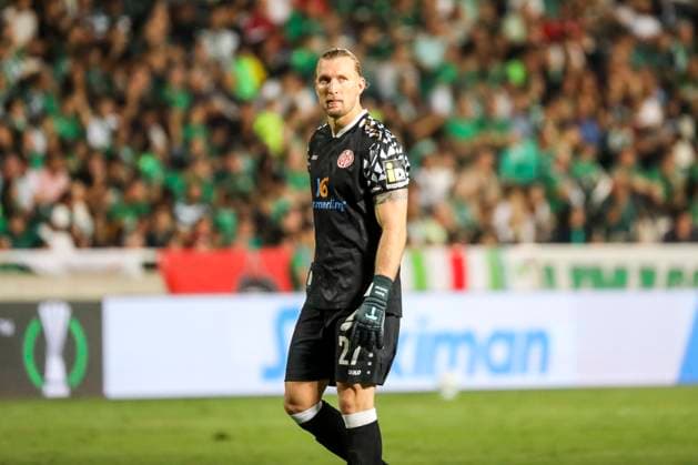 UEFA Conference League - Omonoia vs Mainz ROBIN ZENTNER of Mainz is seen during the game. Omonoia plays against Mainz for the League Phase of the UEFA Conference League at GSP Stadium, Limassol, Cyprus, on Oct. 2, 2025. Limassol Cyprus Copyright: xKOSTASxPIKOULASx
