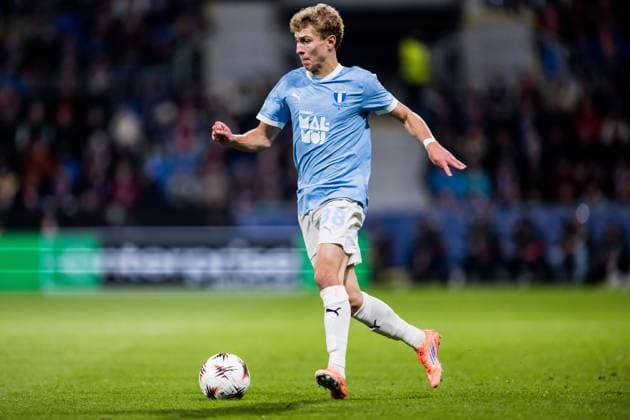 251002 Hugo Bolin of Malmö FF during the UEFA Europa League football match between Viktoria Plzen and Malmö FF on October 2, 2025 in Plzen. Photo: Petter Arvidson BILDBYRAN kod PA PA1092 fotboll football soccer fotball uefa europa league europa league viktoria plzen malmö ff bbeng Copyright: PETTERxARVIDSON BB251002PA170