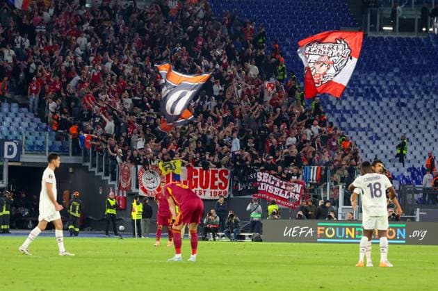 Roma vs. Lille Europa League Chancel Mbemba of LOSC Lilla During the 2025 26 Europa League football match between Roma and Lille at the Stadio Olimpico in Rome on October 2, 2025. Photo: Roma stadio Olimpico Roma Italia Copyright: xFABIOxSASSOxFabioxSassox Roma Lille2025_10_02Fabio Sasso7037