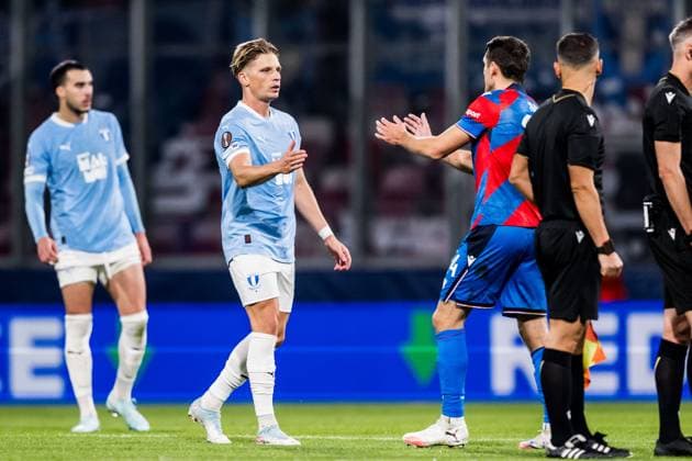251002 Jens Stryger Larsen of Malmö FF after the UEFA Europa League football match between Viktoria Plzen and Malmö FF on October 2, 2025 in Plzen. Photo: Petter Arvidson BILDBYRAN kod PA PA1092 fotboll football soccer fotball uefa europa league europa league viktoria plzen malmö ff bbeng Copyright: PETTERxARVIDSON BB251002PA195