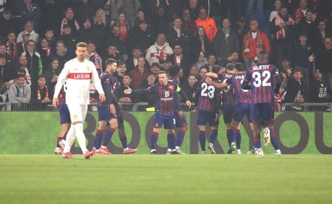 02.10.2025, Schweiz, Basel, Fußball UEFA Europa League, FC Basel vs. VfB Stuttgart, Jubel nach dem 1:0 Tor