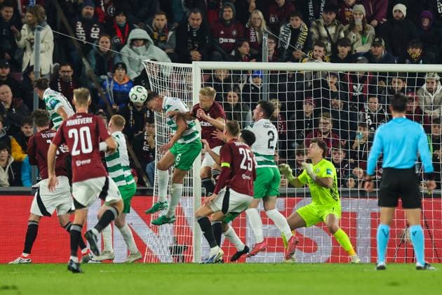 UEFA Europa Conference League Group Phase, Stadion Letna, Prague, Czech Republic 2 10 2025 Sparta Praha vs Shamrock Rovers Rovers Dan Cleary heads clear Dan Cleary heads clear 2 10 2025  Copyright: x INPHO RyanxByrnex RB1_4926