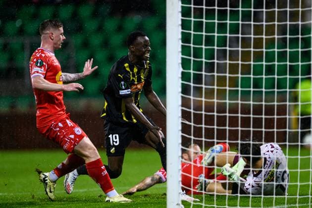 251002 John Paul Dembe of Häcken looks dejected during the UEFA Conference League football match between Shelbourne FC and Häcken on October 2, 2025 in Dublin. Photo: Carl Sandin BILDBYRAN kod CS CS0783 fotboll, football, soccer, fotball,uefa conference league, confe Copyright: CARLxSANDIN BB251002CS054