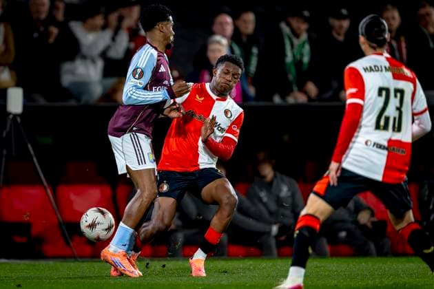 Aston Villa FC defender Ian Maatsen, SC Feyenoord Rotterdam defender Givairo Read during the match SC Feyenoord Rotterdam vs Aston Villa FC at the Stadium De Kuip for the Europa League - League phase - Matchday 2 season 2025-2026 in ROTTERDAM, Netherlands on 2 oktober 2025, (photo by Marcel van Dorst EYE4images DeFodi Images) Aston Villa FC defender Ian Maatsen, SC Feyenoord Rotterdam defender Givairo Read during the match SC Feyenoord Rotterdam vs Aston Villa FC at the Stadium De Kuip for the Europa League League phase Matchday 2 season 2025 2026 in ROTTERDAM, Netherlands on 2 oktober 2025, photo by Marcel van Dorst EYE4images DeFodi Images