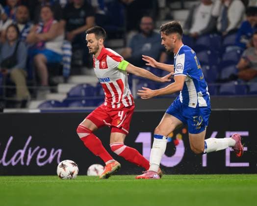 October 2, 2025, Porto, Porto, Portugal: MIRKO IVANIC from Red Star Belgrade FK seen on action during the UEFA Europe League 2025 26 match between FC Porto and Red Star Belgrade FK on October 02, 2025 at EstoÂ¡dio do Dragao, Porto, Portugal Porto Portugal - ZUMAl192 20251002_zsp_l192_008 Copyright: xMiguelxLemosx