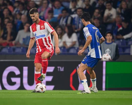 October 2, 2025, Porto, Porto, Portugal: TOMAS HANDEL from Red Star Belgrade FK seen on action during the UEFA Europe League 2025 26 match between FC Porto and Red Star Belgrade FK on October 02, 2025 at EstoÂ¡dio do Dragao, Porto, Portugal Porto Portugal - ZUMAl192 20251002_zsp_l192_013 Copyright: xMiguelxLemosx