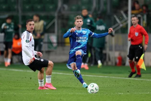 WARSZAWA 02.10.2025 MECZ 1. KOLEJKA LIGA KONFERENCJI SEZON 2025 26 --- UEFA CONFERENCE LEAGUE MATCH IN WARSAW: LEGIA WARSZAWA - SAMSUNSPOR KULUBU KACPER CHODYNA LOGI TOMASSON FOT. PIOTR KUCZA FOTOPYK NEWSPIX.PL --- newspix.pl 