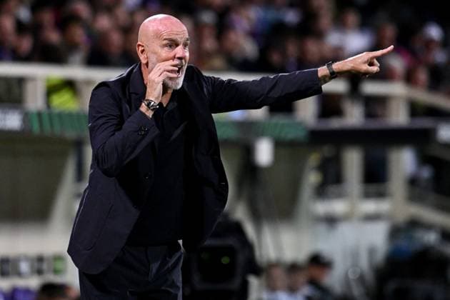 ACF Fiorentina s coach Stefano Pioli during ACF Fiorentina vs SK Sigma Olomouc, UEFA Conference League football match in Florence, Italy, October 02 2025  Copyright: xLisaxGuglielmi IPAxSportx xipa-agency.netx xx IPA_66058471 IPA_Agency_IPA66058471
