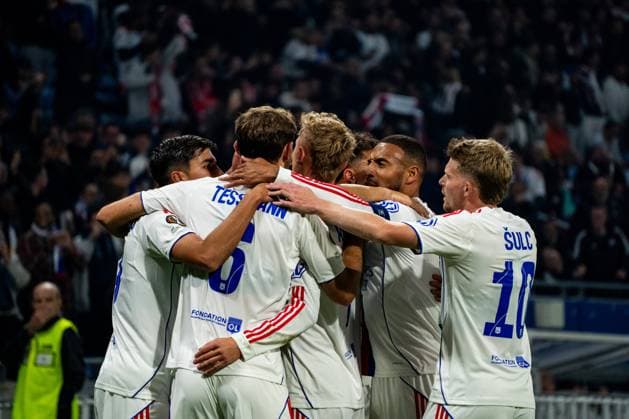 OL - Salzburg à Décines-Charpieu le 2 octobre 2025. Nicolas Liponne MAXPPP - Décines-Charpieu 02 10 2025 But de Martin Satriano lors du match entre l Olympique Lyonnais (OL) et le Red Bull Salzburg, dans le cadre de la 2e journée de Ligue Europa, au stade de Lyon Groupama Stadium, à Décines-Charpieu le 2 octobre 2025. Match between Olympique Lyonnais (OL) and Red Bull Salzburg, as part of the second day of the Europa League, at the Groupama Stadium in Lyon, Décines-Charpieu, on October 2, 2025. Décines-Charpieu Auvergne-Rhône-Alpes FRANCE  Copyright: xMAXPPPxNicolasxLiponnex NLP202510027274 NLP202510027274