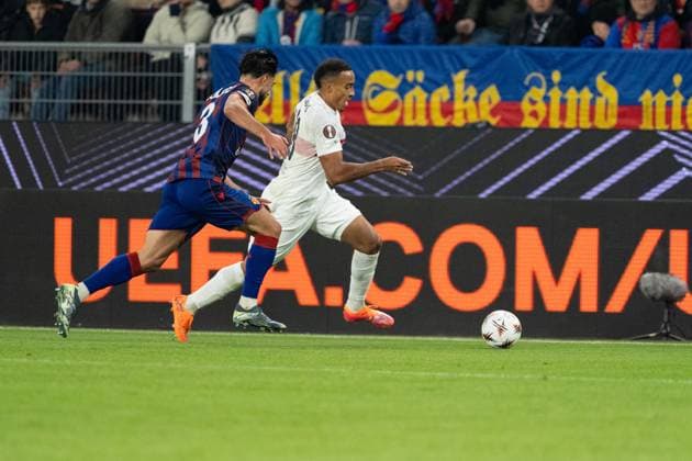 Schweiz: UEFA Europa League 2025 26, FC Basel 1893 vs VfB Stuttgart - St. Jakob-Park, Basel: Jamie Leweling (18 Stuttgart) in aktion Copyright: xKjetilxWaberx