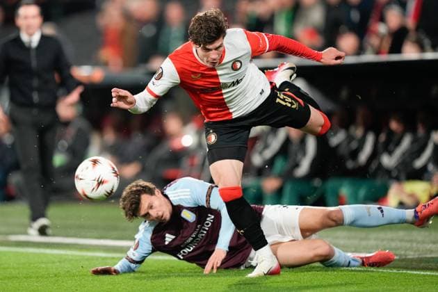 ROTTERDAM, 02-10-2025, Stadium de Kuip , season 2025 2026 , Europa League football . Match between Feyenoord and Aston Villa , Picture shows Feyenoord player Jordan Bos Feyenoord - Aston Villa  x31326703x Copyright: