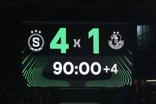 UEFA Europa Conference League Group Phase, Stadion Letna, Prague, Czech Republic 2 10 2025 Sparta Praha vs Shamrock Rovers A view of the score towards the end of the match A view of the score towards the end of the match 2 10 2025  Copyright: x INPHO RyanxByrnex RB1_8662