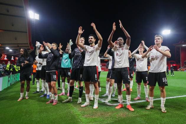 Nottingham Forest FC v FC Midtjylland, Europa League FC Midtjylland players celebrate there win over Nottingham Forest With there Fans during the Nottingham Forest FC v FC Midtjylland, Europa League Round 1 match at The City Ground, Nottingham, England, United Kingdom on 2 October 2025 Credit: Lee Keuneke Every Second Media Editorial use only. All images are copyright Every Second Media Limited. No images may be reproduced without prior permission. Copyright: xIMAGO EveryxSecondxMediax ESM-1612-0053 LeexKeunekex xEveryxSecondxMediax