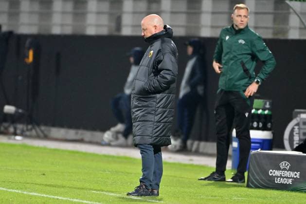 Celje, Slovenia, October 02nd 2025, Marko Nikolic head coach of AEK Athens (L) during the UEFA Conference League, League phase Matchday 1, between Celje (Slovenia) and AEK Athens (Greece) at Stadion Celje, Celje, Slovenia. (Photo by Igor Kupljenik Sports Press Photo) Copyright: xIgorxKupljenikx xSPPx Sportspressphoto_SPR36752