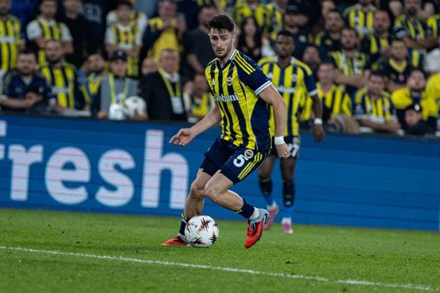 Fenerbahce vs Nice UEFA Europa League 2025-26 MD2 Ismail Yuksek of Fenerbahce SK in action during the match. Fenerbahce and Nice faced each other at UEFA Europa League 2025 26 League Phase MD2. The match took place in Ulker Fenerbahce Sukru Saracoglu Stadium on October 2, 2025. Istanbul Istanbul Turkey Copyright: xBurakxBasturkx