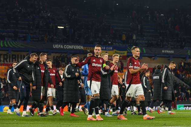 UEFA Europa Conference League Group Phase, Stadion Letna, Prague, Czech Republic 2 10 2025 Sparta Praha vs Shamrock Rovers Sparta players celebrate after the match Sparta players celebrate after the match 2 10 2025  Copyright: x INPHO RyanxByrnex RB2_6927