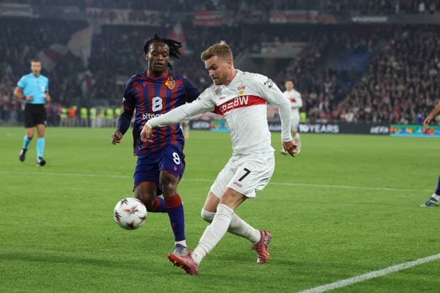 02.10.2025, xrekx, Fussball UEFA Europa League, FC Basel - VfB Stuttgart v.l. Jeremy Agbonifo (FC Basel 1893) Maximilian Mittelstädt Mittelstaedt (VfB Stuttgart) (DFL DFB REGULATIONS PROHIBIT ANY USE OF PHOTOGRAPHS as IMAGE SEQUENCES and or QUASI-VIDEO) basel