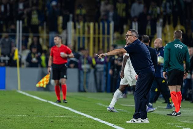 Fenerbahce vs Nice UEFA Europa League 2025-26 MD2 Frank Haise for OGC Nice gives advice to his player during the match. Fenerbahce and Nice faced each other at UEFA Europa League 2025 26 League Phase MD2. The match took place in Ulker Fenerbahce Sukru Saracoglu Stadium on October 2, 2025. Istanbul Istanbul Turkey Copyright: xBurakxBasturkx